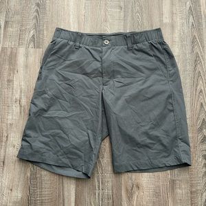 Men's Under Armour Golf Shorts - 32 Waste